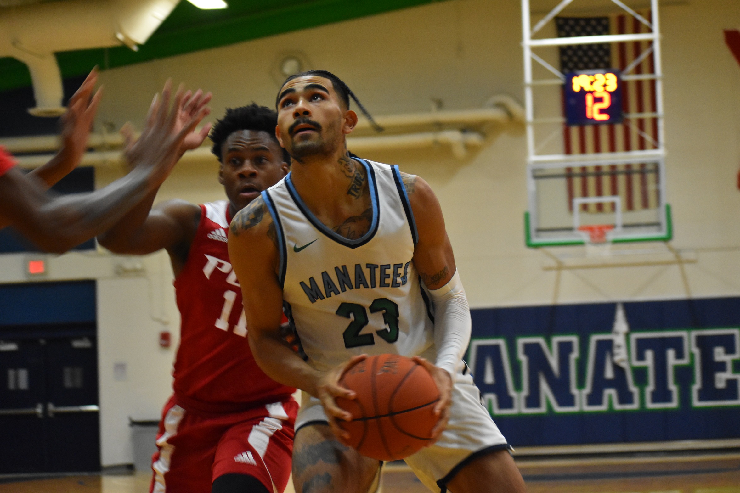 Basketball Stuns Miami Dade to Earn 2nd Conference Win